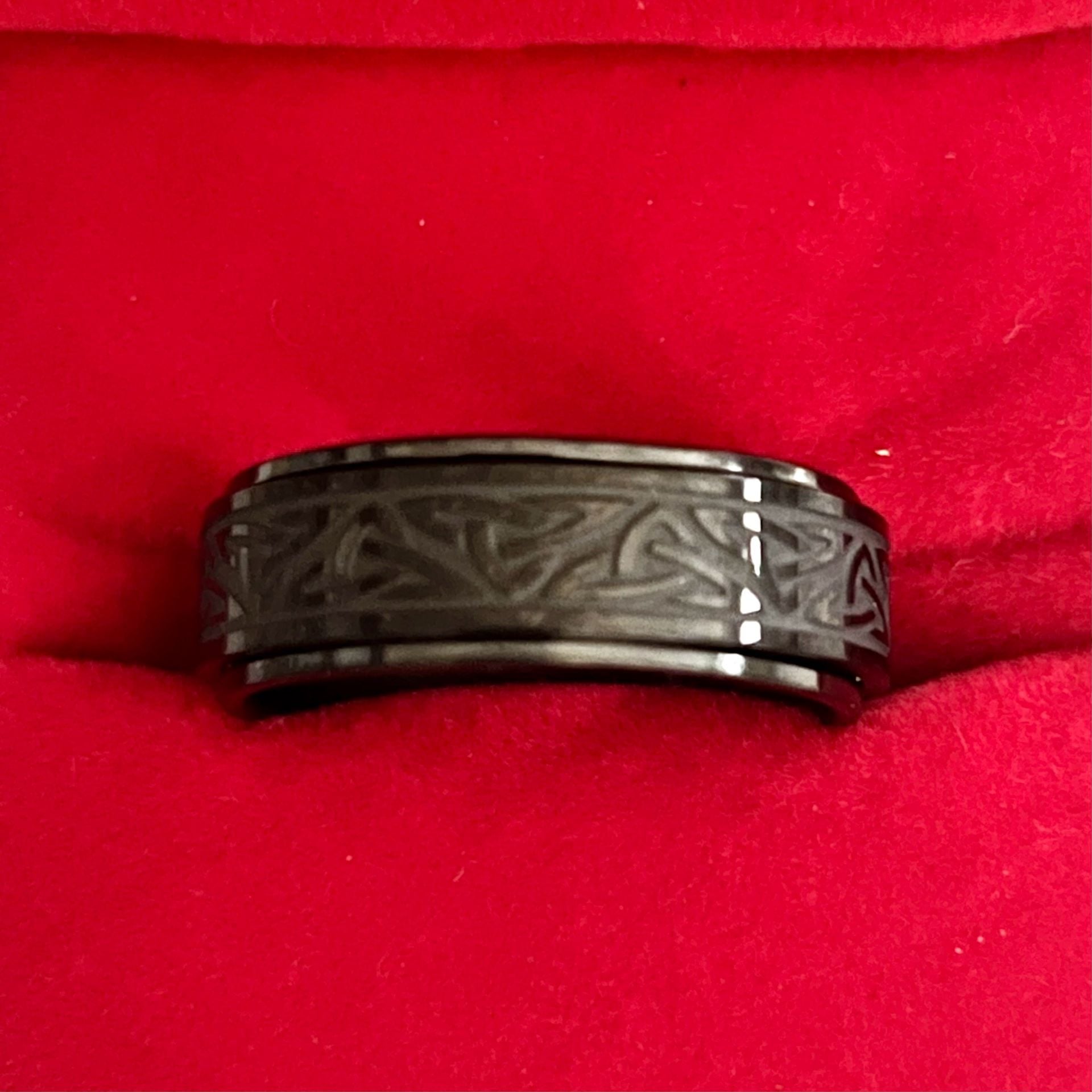 Black Stainless Steel Celtic Triquetra Spinner 6mm Band Size 11 3