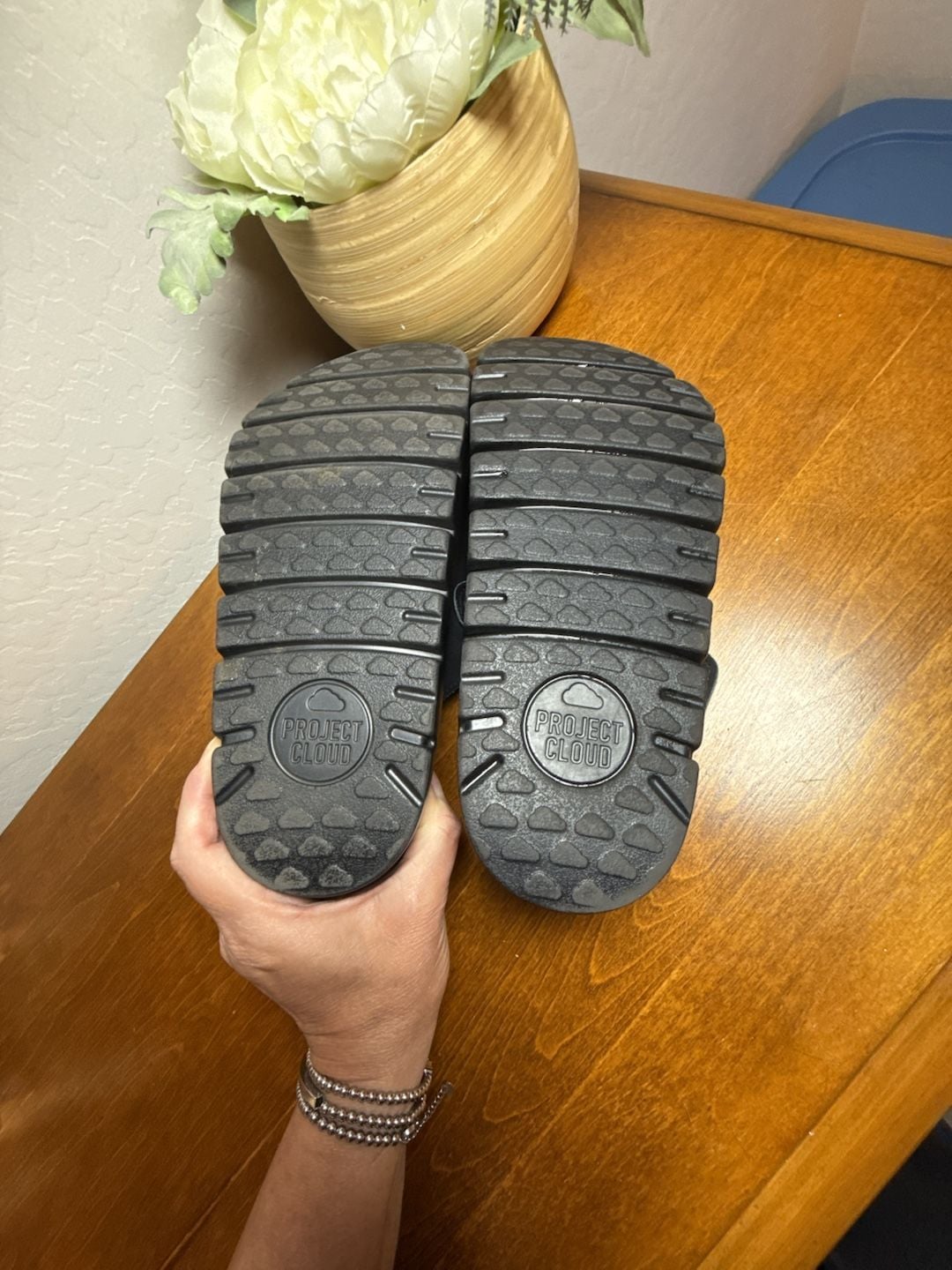 Project Cloud Suede Clog Black 7.5 4
