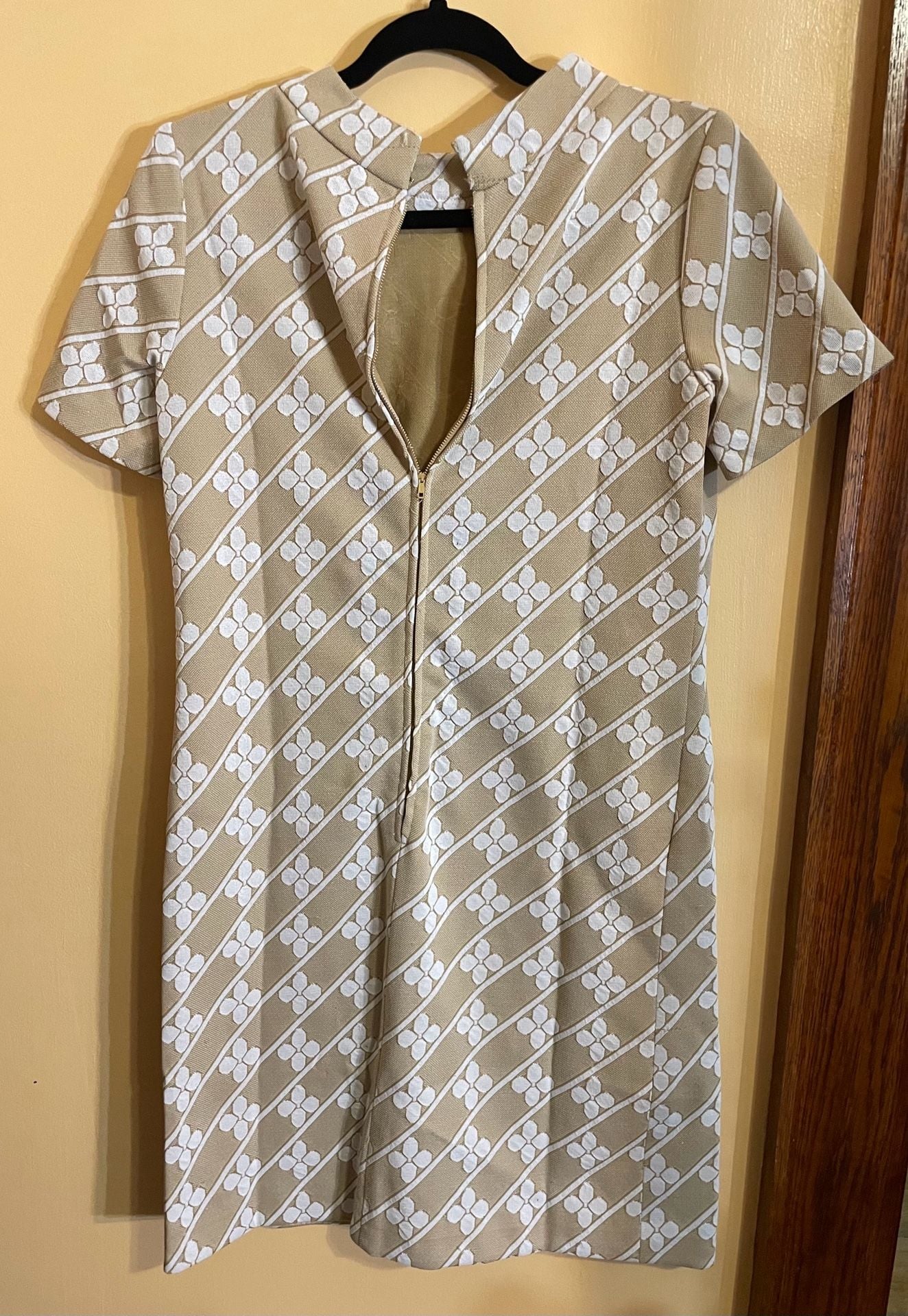 Vintage 60s Mod Geometric Mini Dress Tan White Floral 4