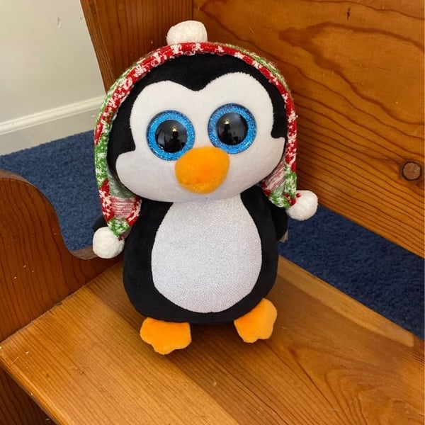 Ty Penelope the Penguin Beanie Boo Plush Christmas Hat