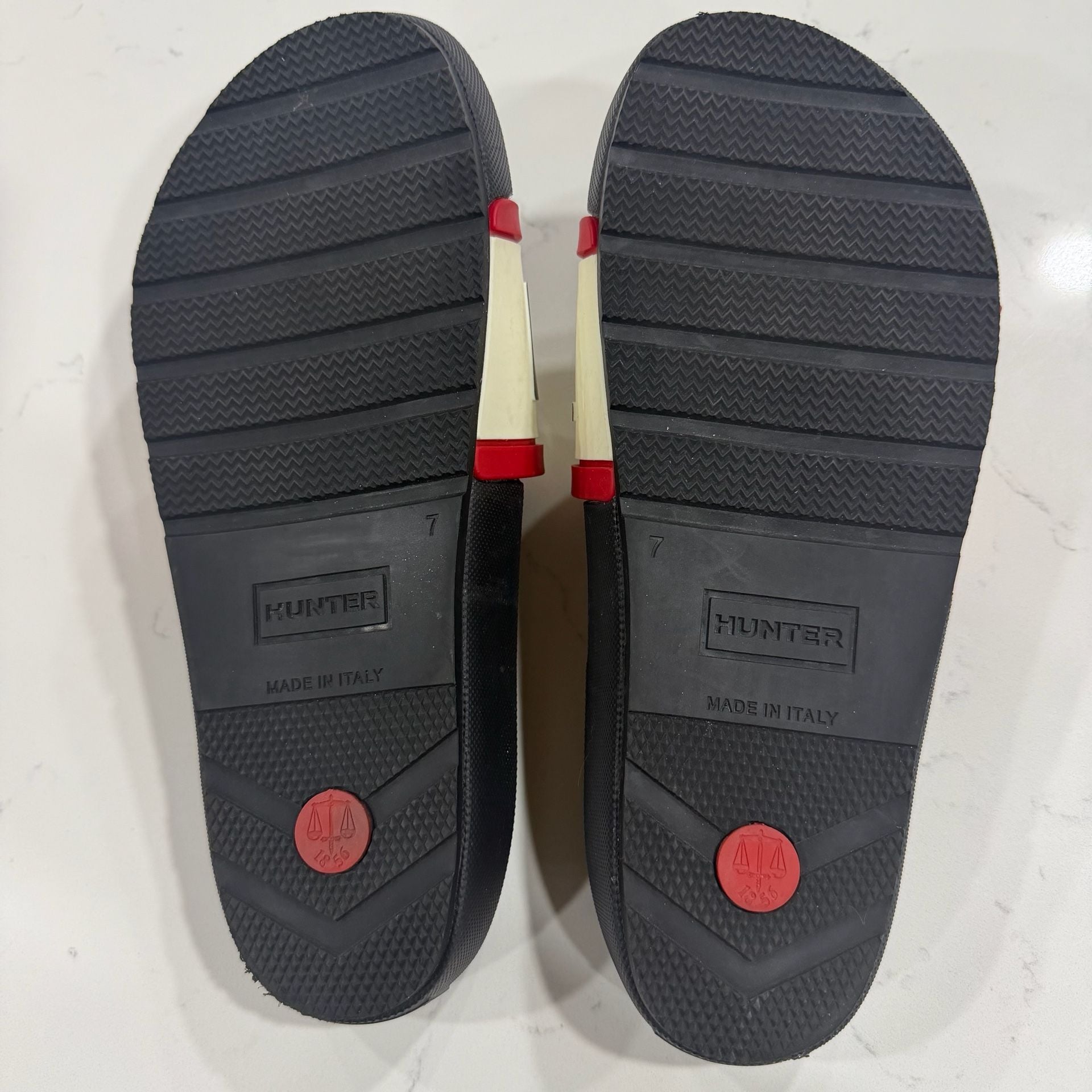 Hunter Original Logo Slides Black White Red Sandals Mens 7/Woman's 10 6