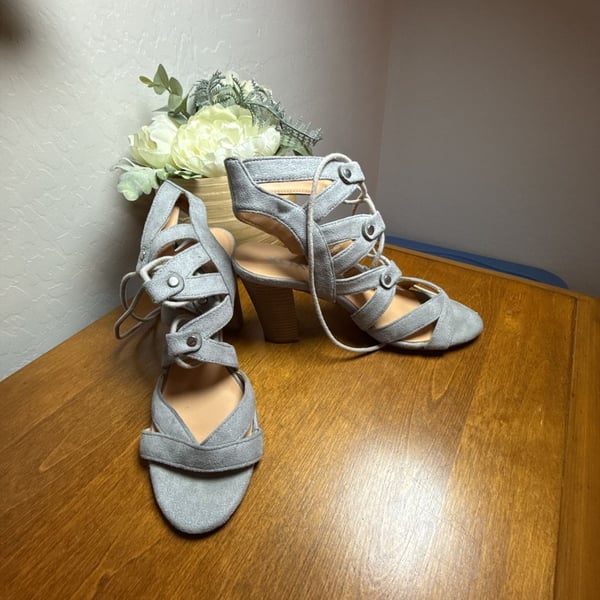 XOXO Caged Heels Suede Dress Sandals 7.5