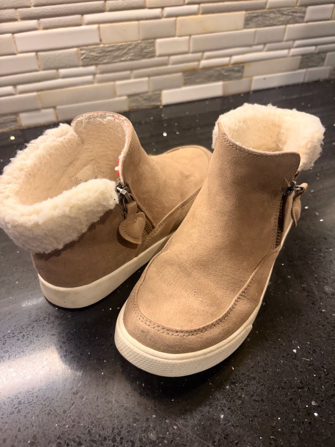 Crown Vintage Fur Trimmed Side Zip Sneaker Boots Kids Size 2 3