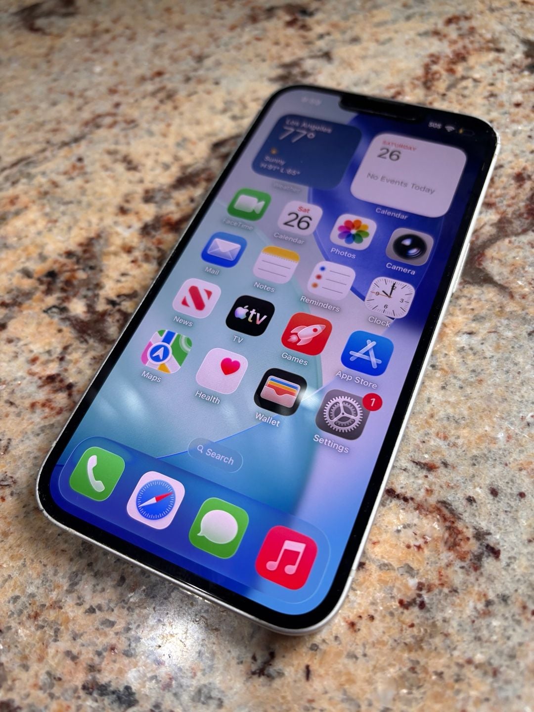 Apple iPhone 13 128GB Starlight White Unlocked 1