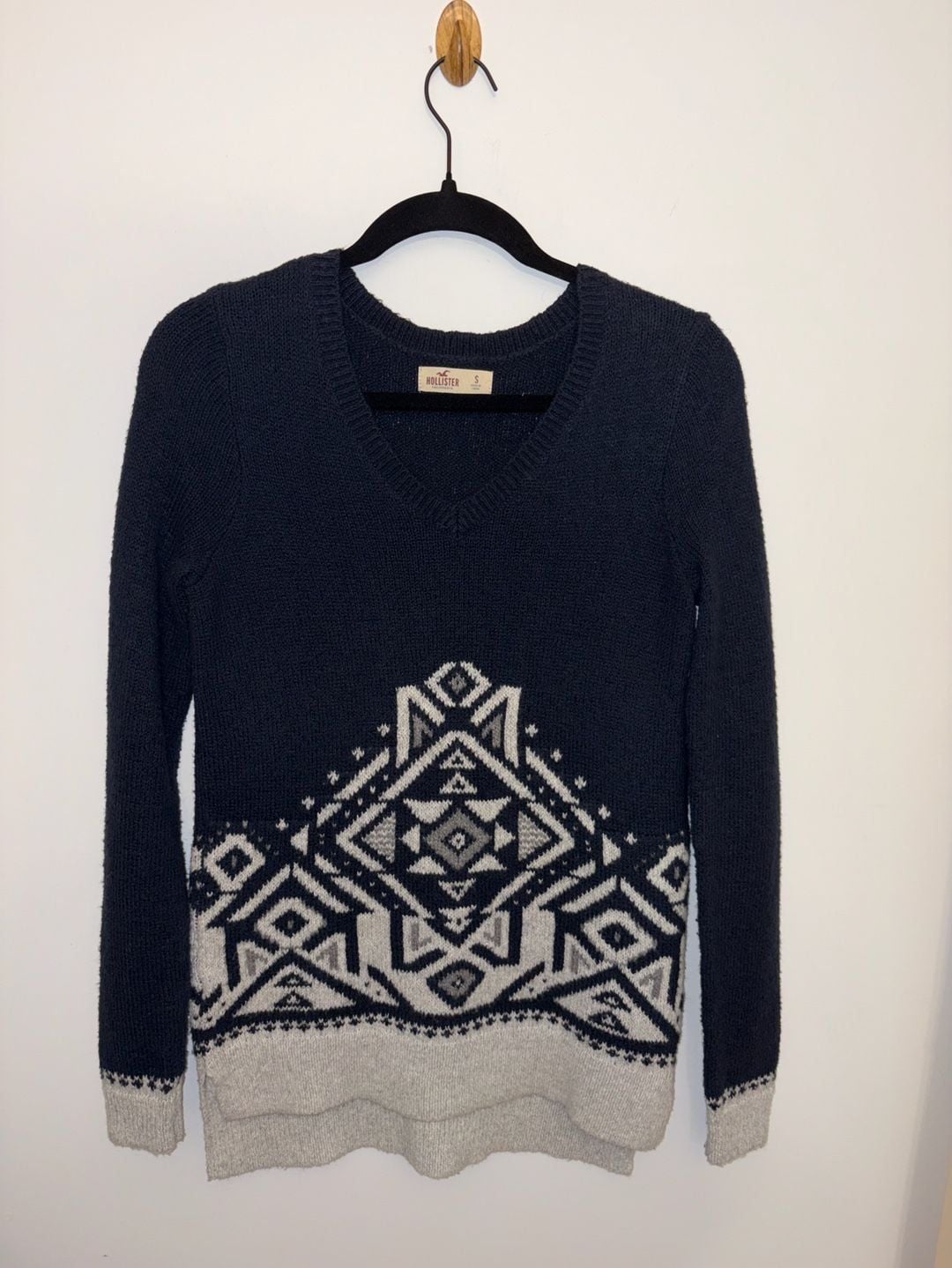 Hollister Womens S Navy Blue Aztec V Neck Knit Sweater Y2K Boho 3