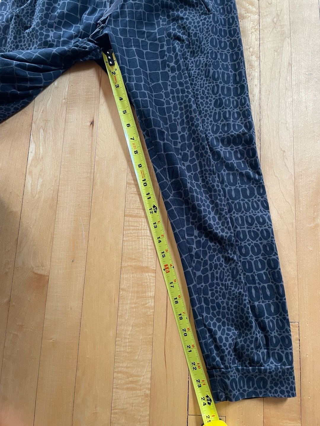The Korff Kounsil Stretchy Jogger Pants Black Animal Print, Size S 7