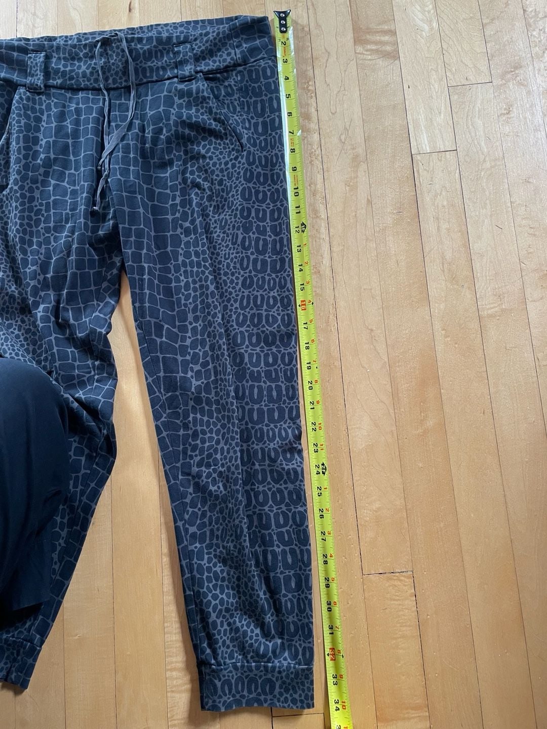 The Korff Kounsil Stretchy Jogger Pants Black Animal Print, Size S 8