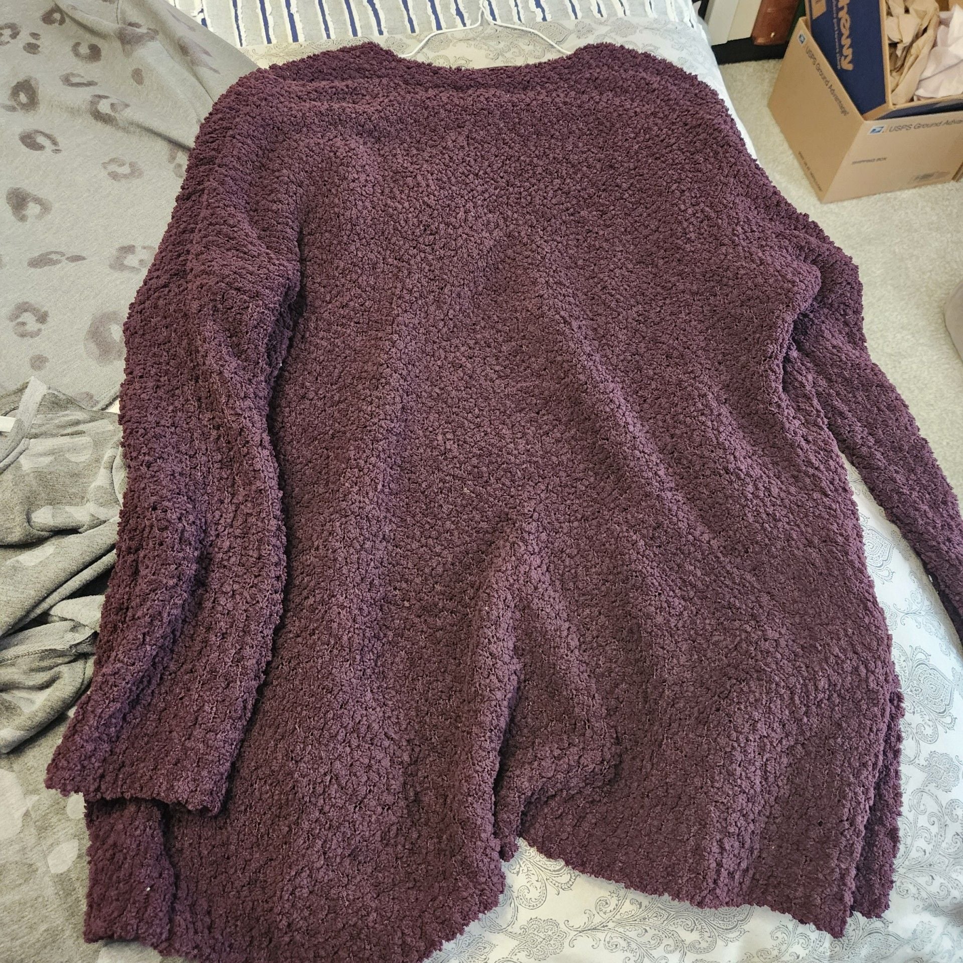 Bundle of 4 women's sweaters 14