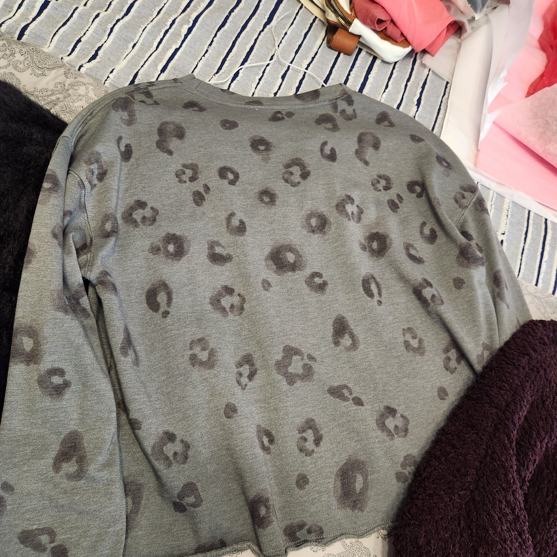 Bundle of 4 women's sweaters 15