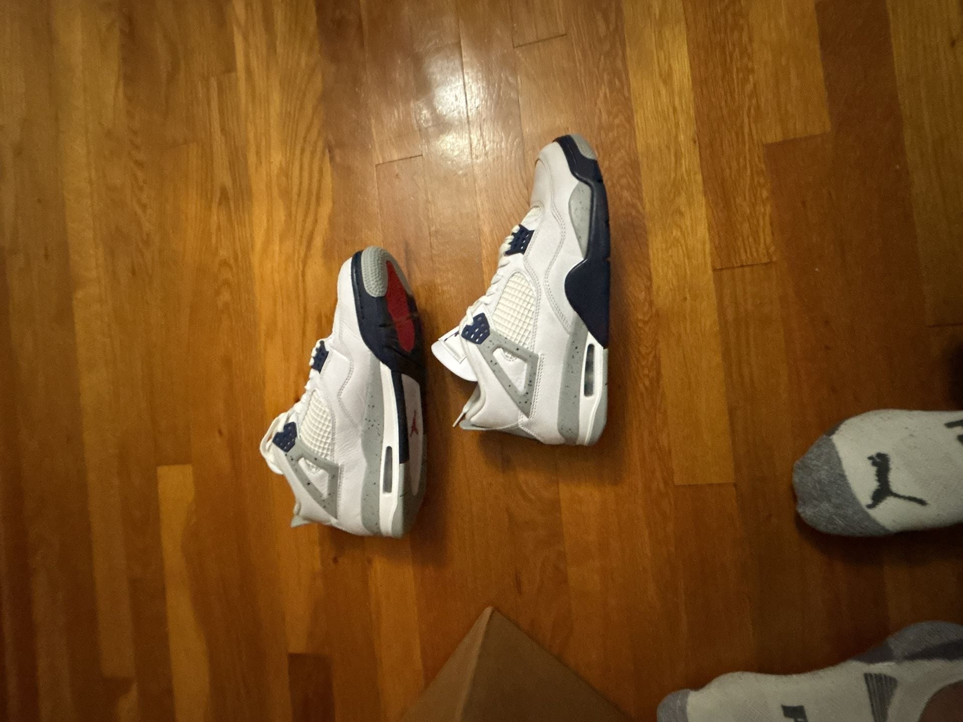 Nike Air Jordan 4 Retro Size 8.5 Midnight Navy White 6