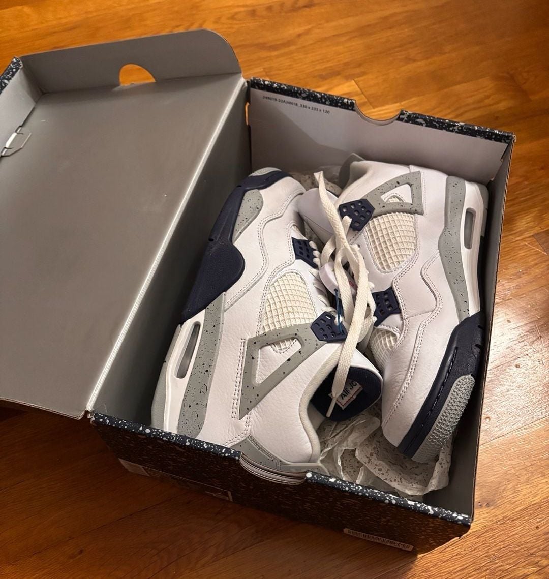 Nike Air Jordan 4 Retro Size 8.5 Midnight Navy White 2