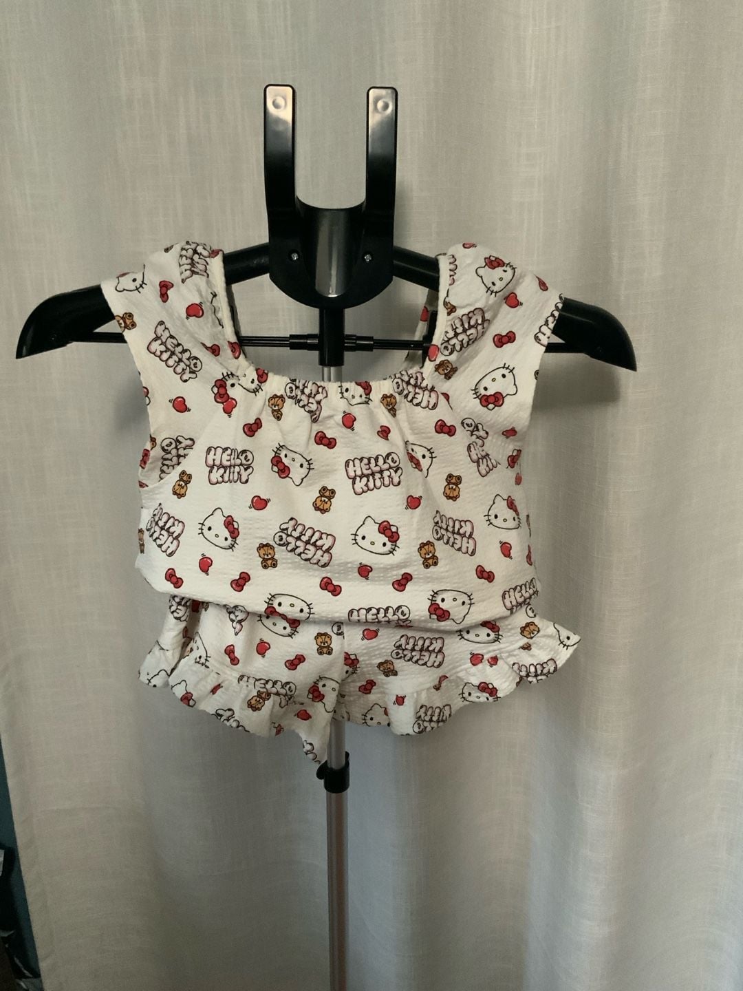 Hello Kitty Primark NWOT Girls Size 6-7 Yrs White Lounge Set 1