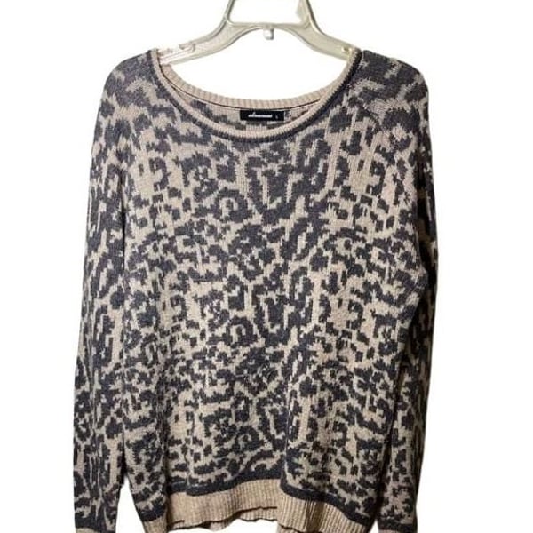 Olivaceous Leopard Print Sweater Size L Angora Blend Knit Animal Knit Pullover