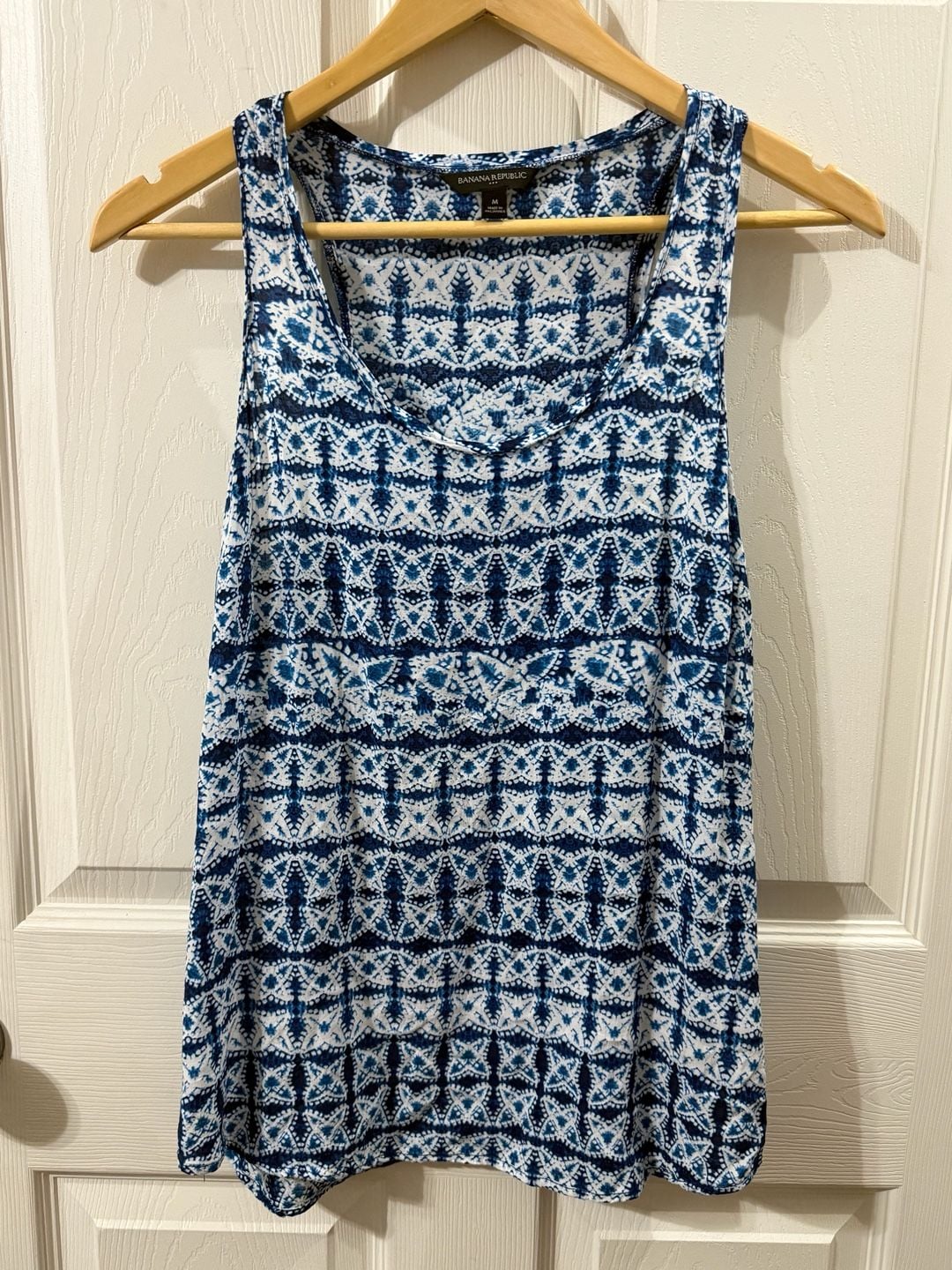 Banana Republic Blue Geometric Print Sleeveless Tank Top Size M 2