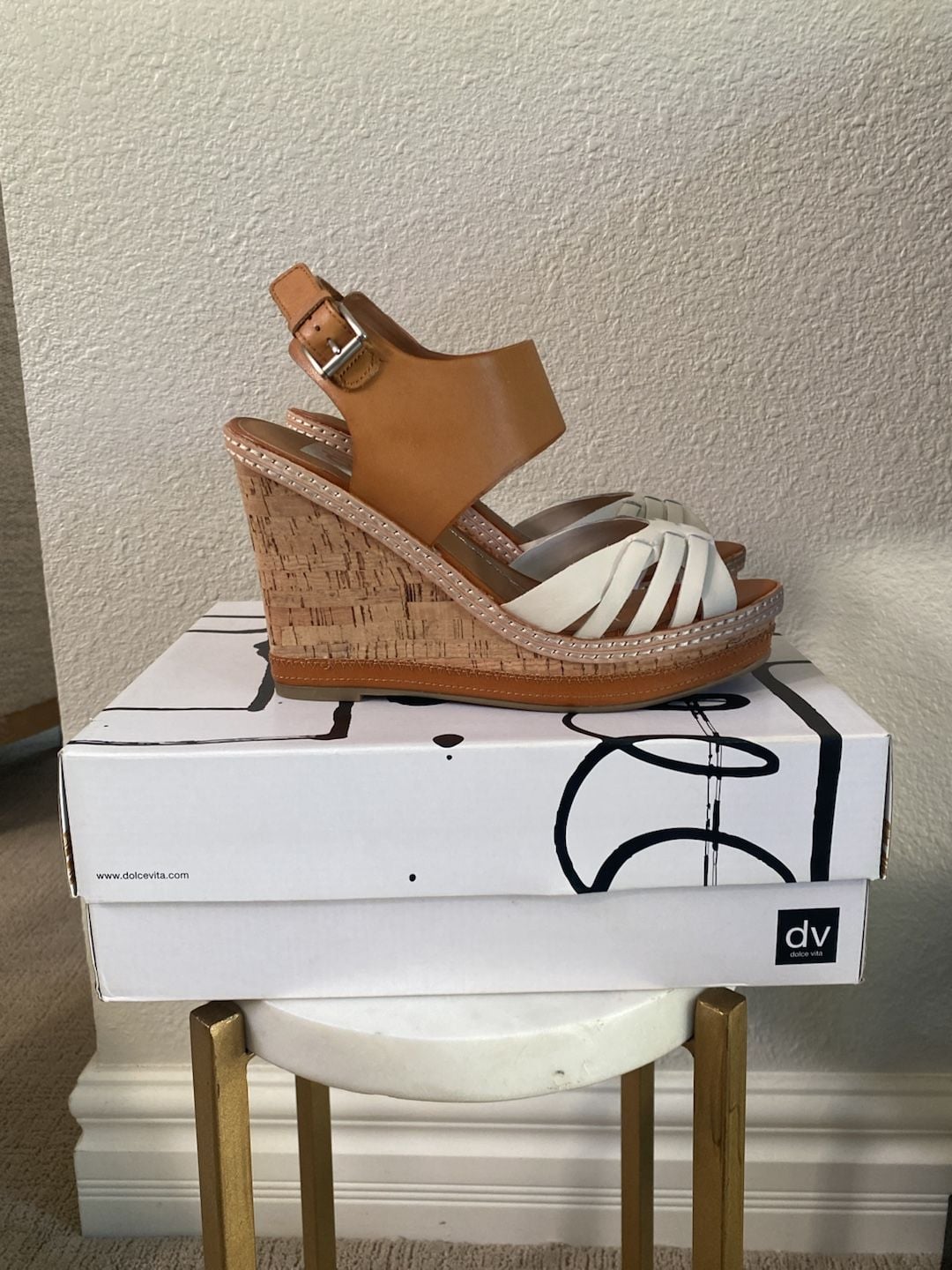 DV Dolce Vita Jaslyn Wedge Sandals Tan White Leather Cork size 8.5 5