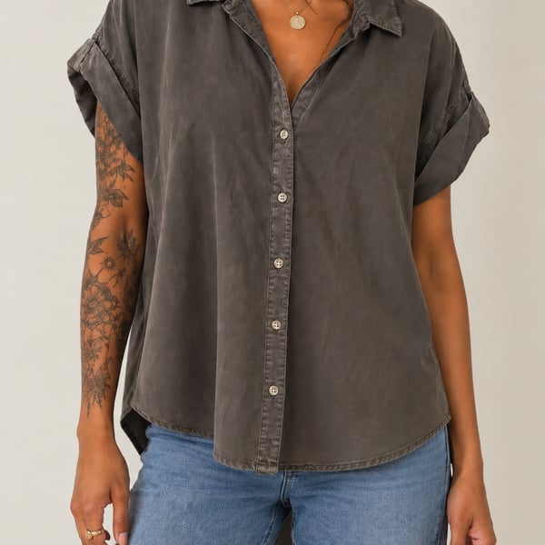 Thread + Supply Short Sleeve Button Down Shirt Gray Denim Blouse Top, Size S