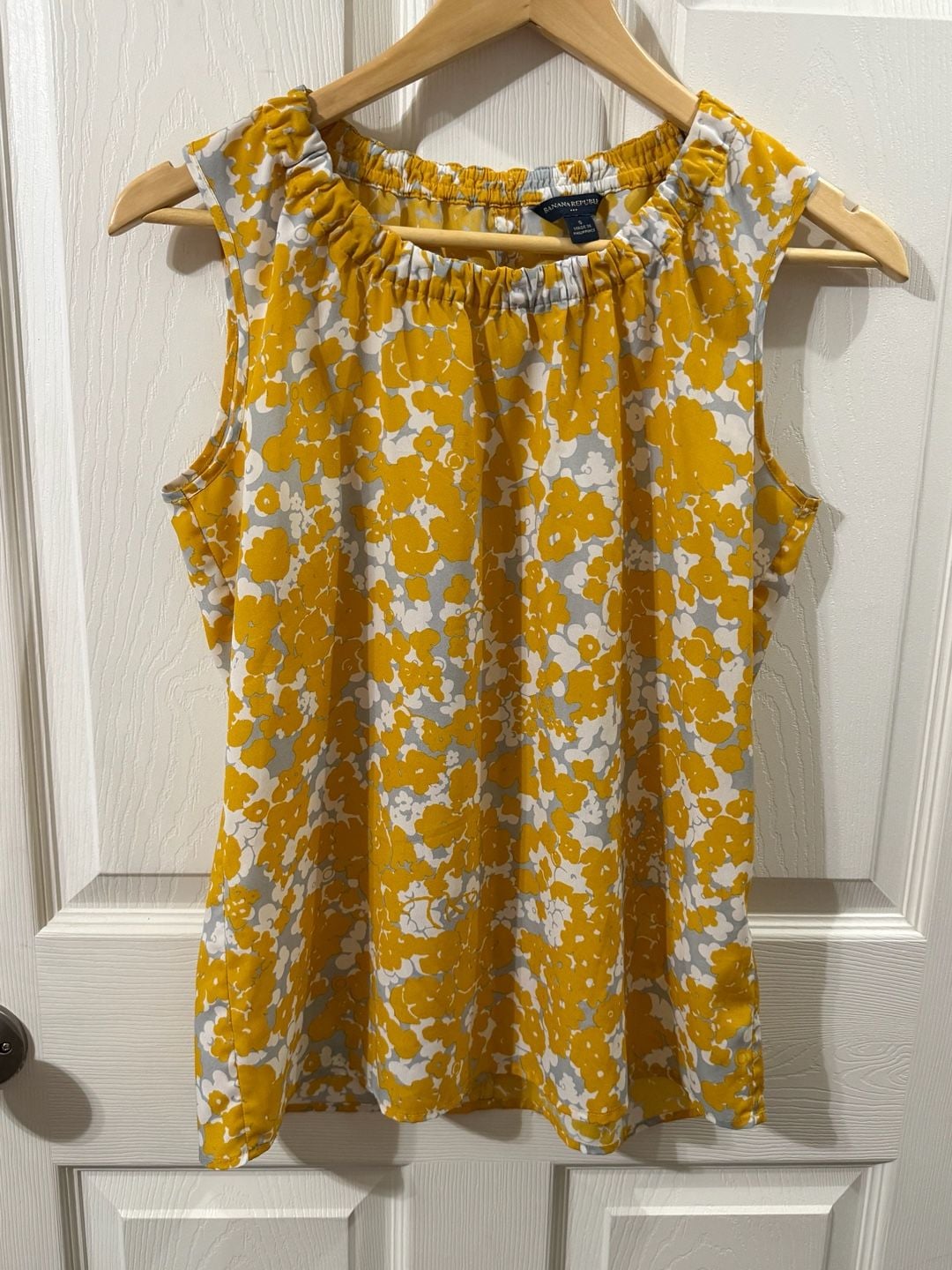 Banana Republic Floral Sleeveless Top Size S Yellow Gray Polyester 2