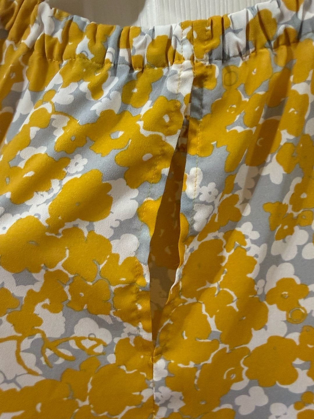 Banana Republic Floral Sleeveless Top Size S Yellow Gray Polyester 4