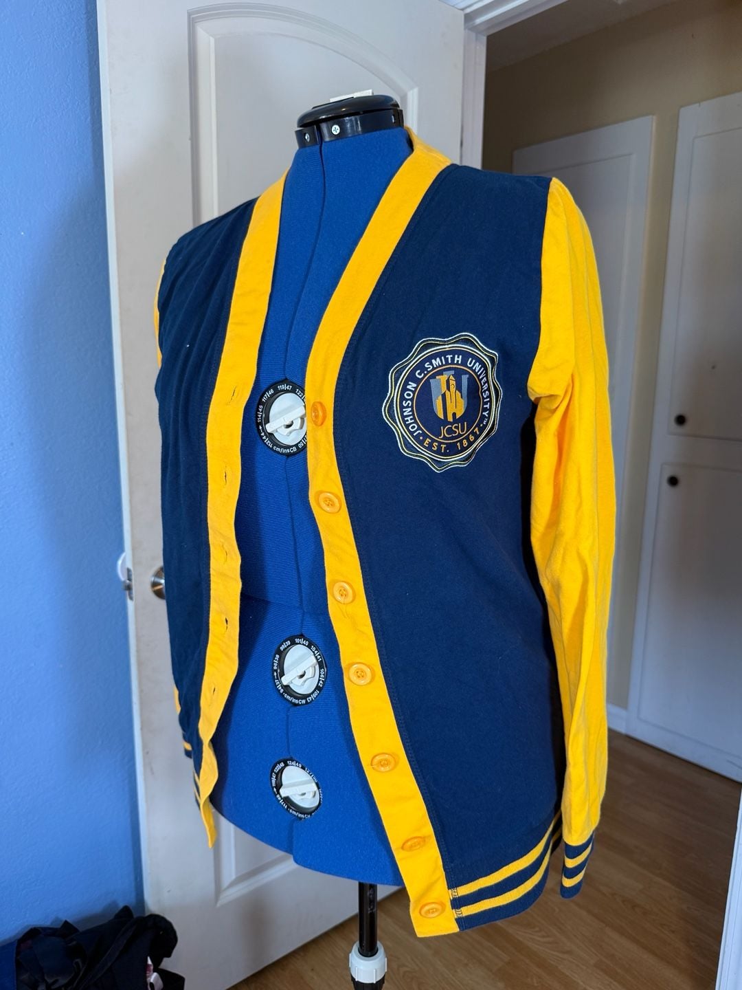 Big Boy Headgear Johnson C. Smith University Lightweight Cardigan blue yellow gold 2