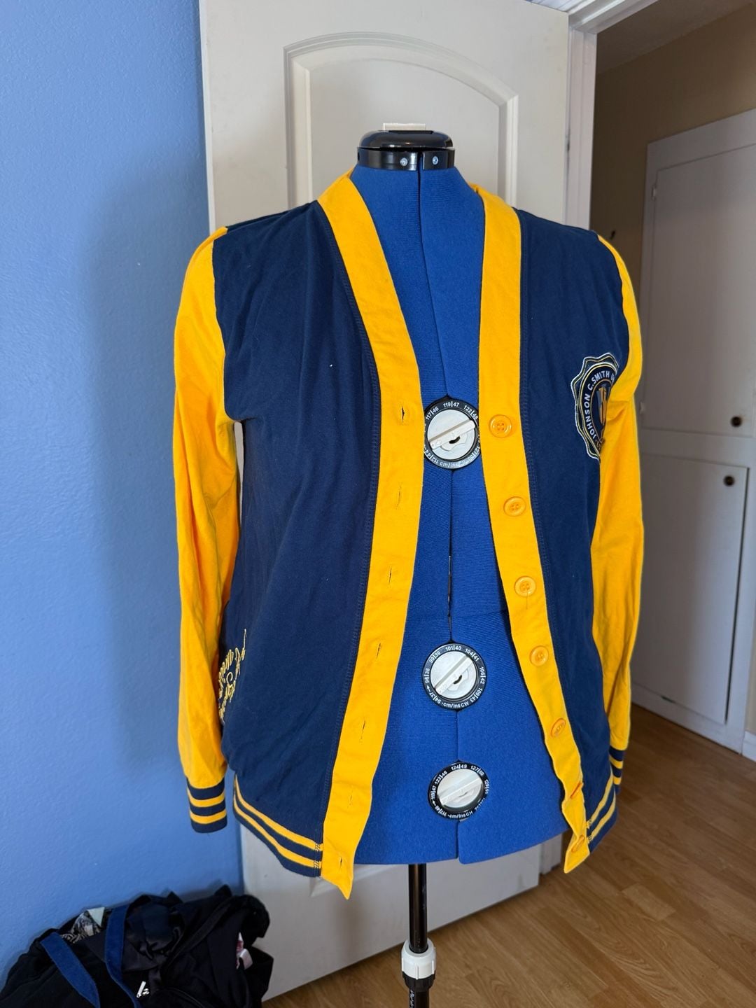 Big Boy Headgear Johnson C. Smith University Lightweight Cardigan blue yellow gold 3