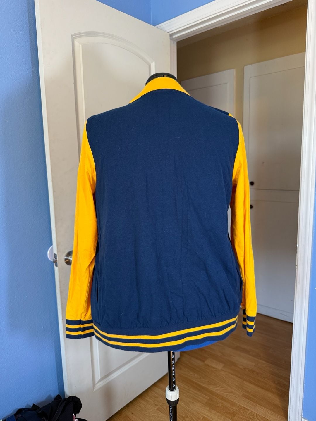 Big Boy Headgear Johnson C. Smith University Lightweight Cardigan blue yellow gold 6