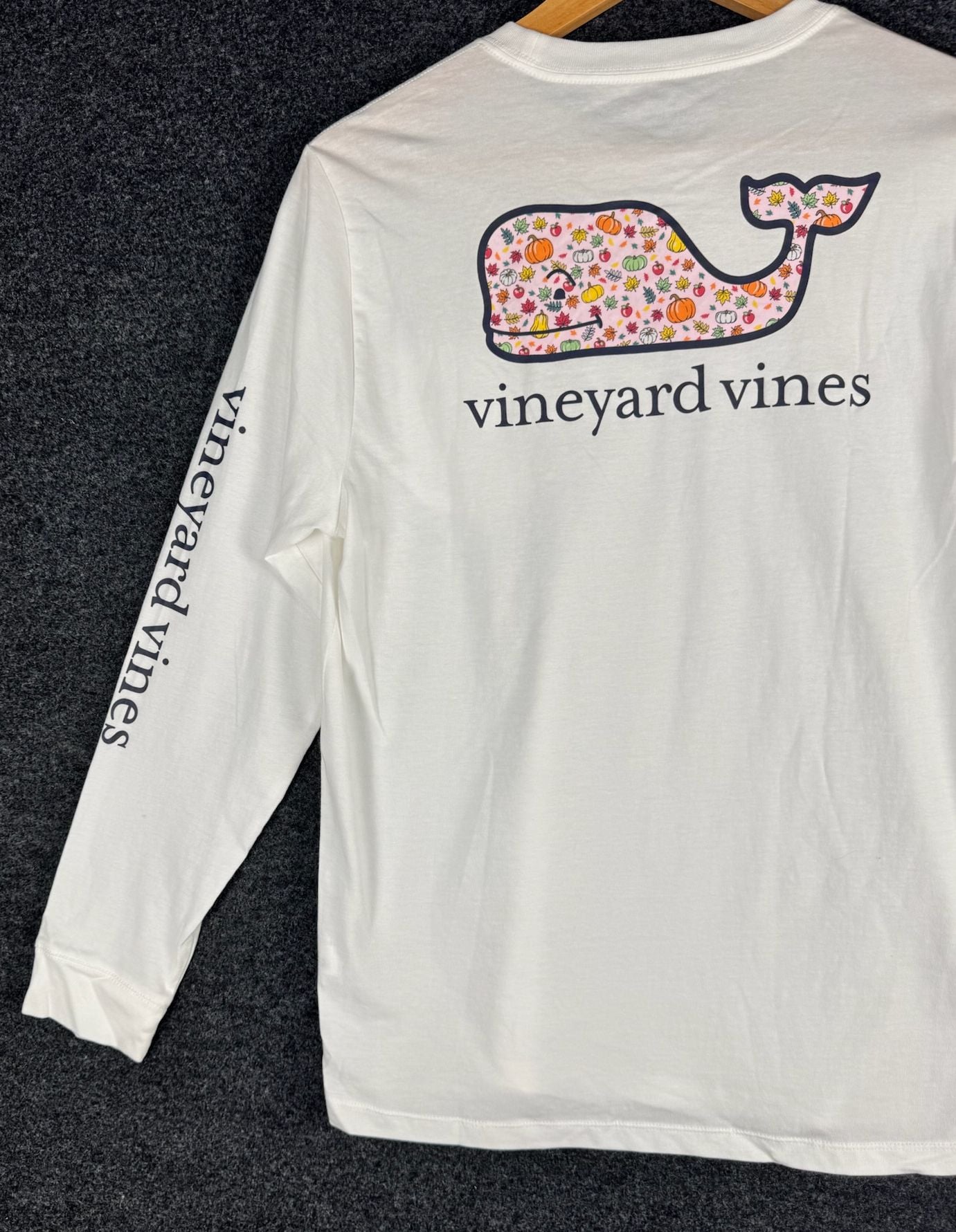 Vineyard Vines Long Sleeve Pocket T-Shirt White Fall Pumpkin Whale 7