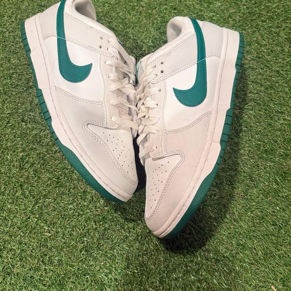 Nike Dunk Low Retro White Green Noise Size 9