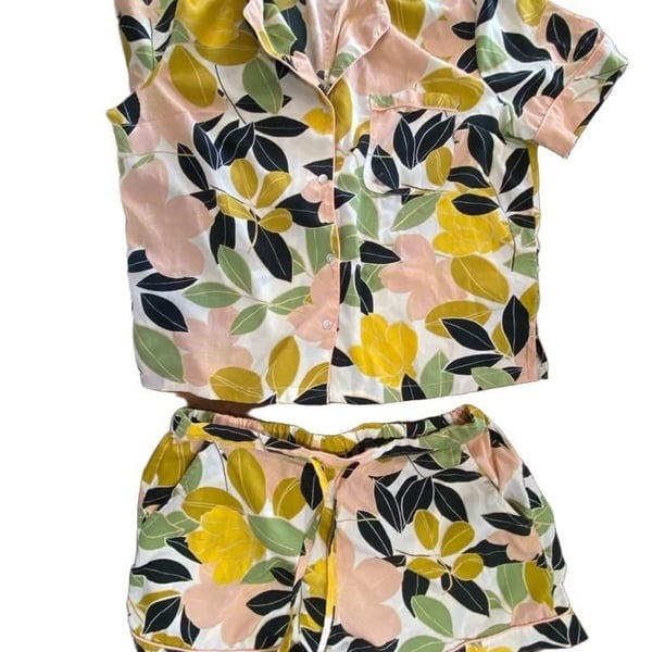 Rachel Zoe Floral Leaf Pajama Set Size M Button Down Shorts