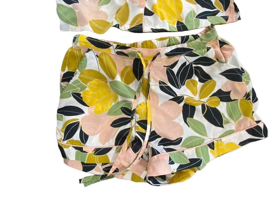 Rachel Zoe Floral Leaf Pajama Set Size M Button Down Shorts 2