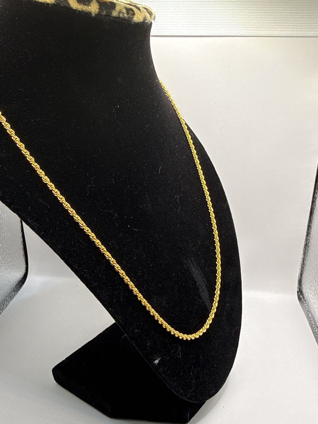 Gold Tone Rope Chain Necklace 21 Inch 4