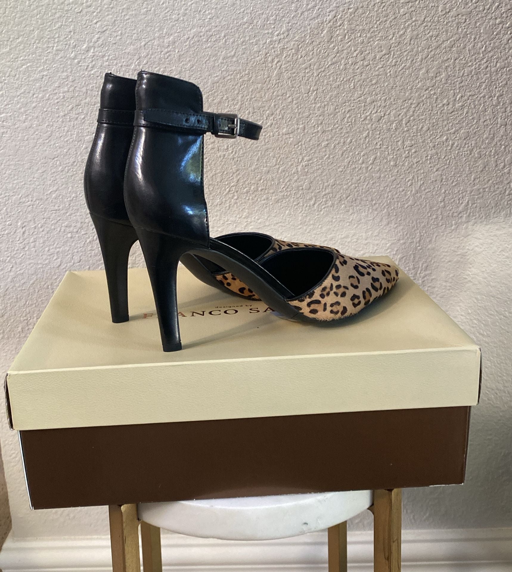 Franco Sarto Ankle Strap Heels Size 8.5 Leopard Calf Hair Leather 8