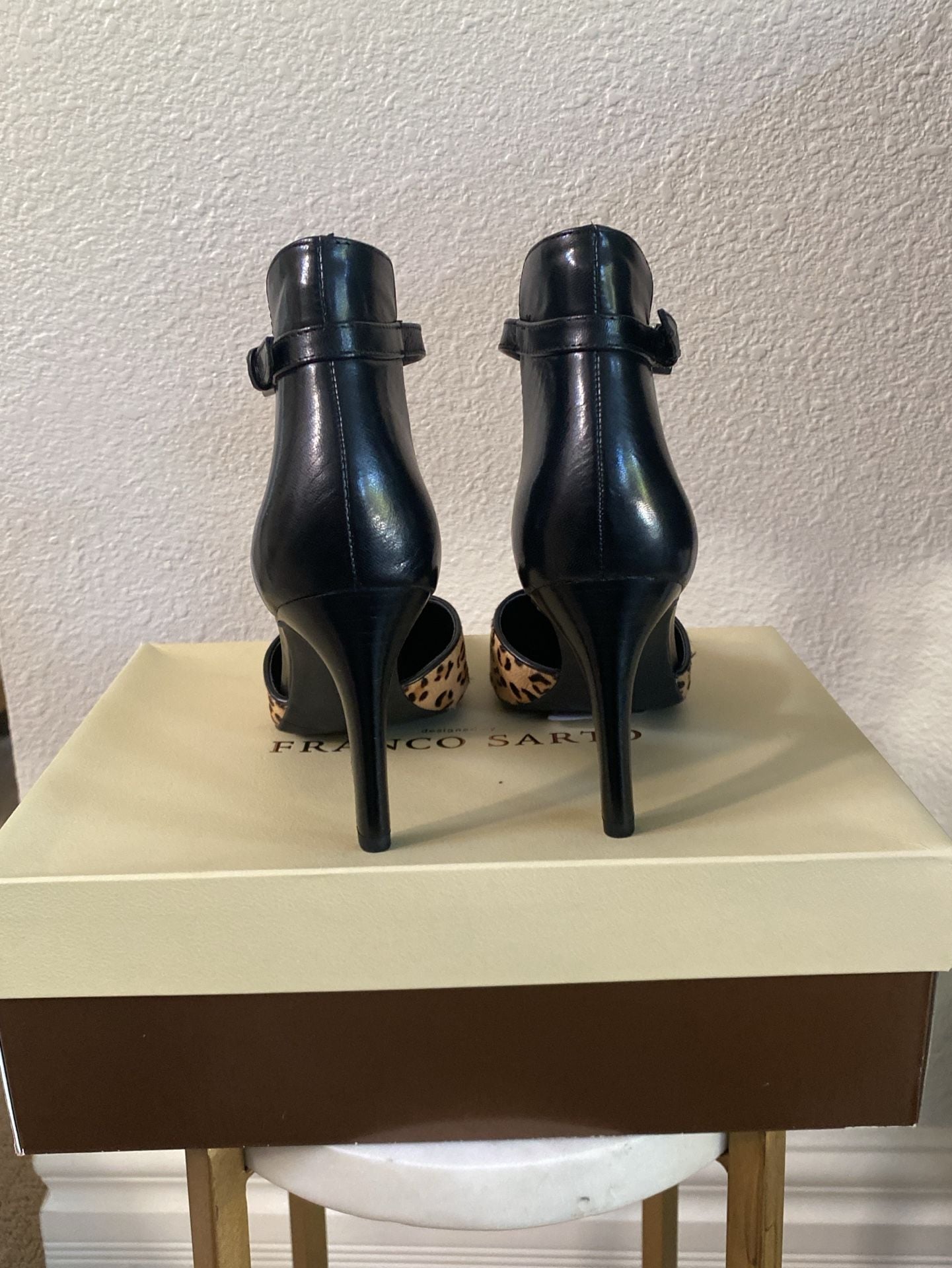 Franco Sarto Ankle Strap Heels Size 8.5 Leopard Calf Hair Leather 9