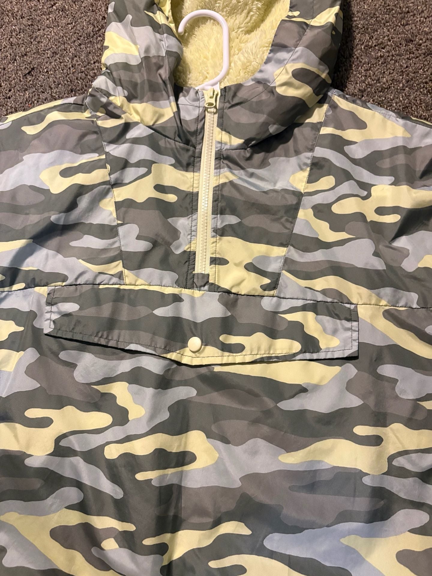 Flirtitude Active Women's Size largeRain Coat Hoodie 1/2 Zip Camouflage Jacket 4