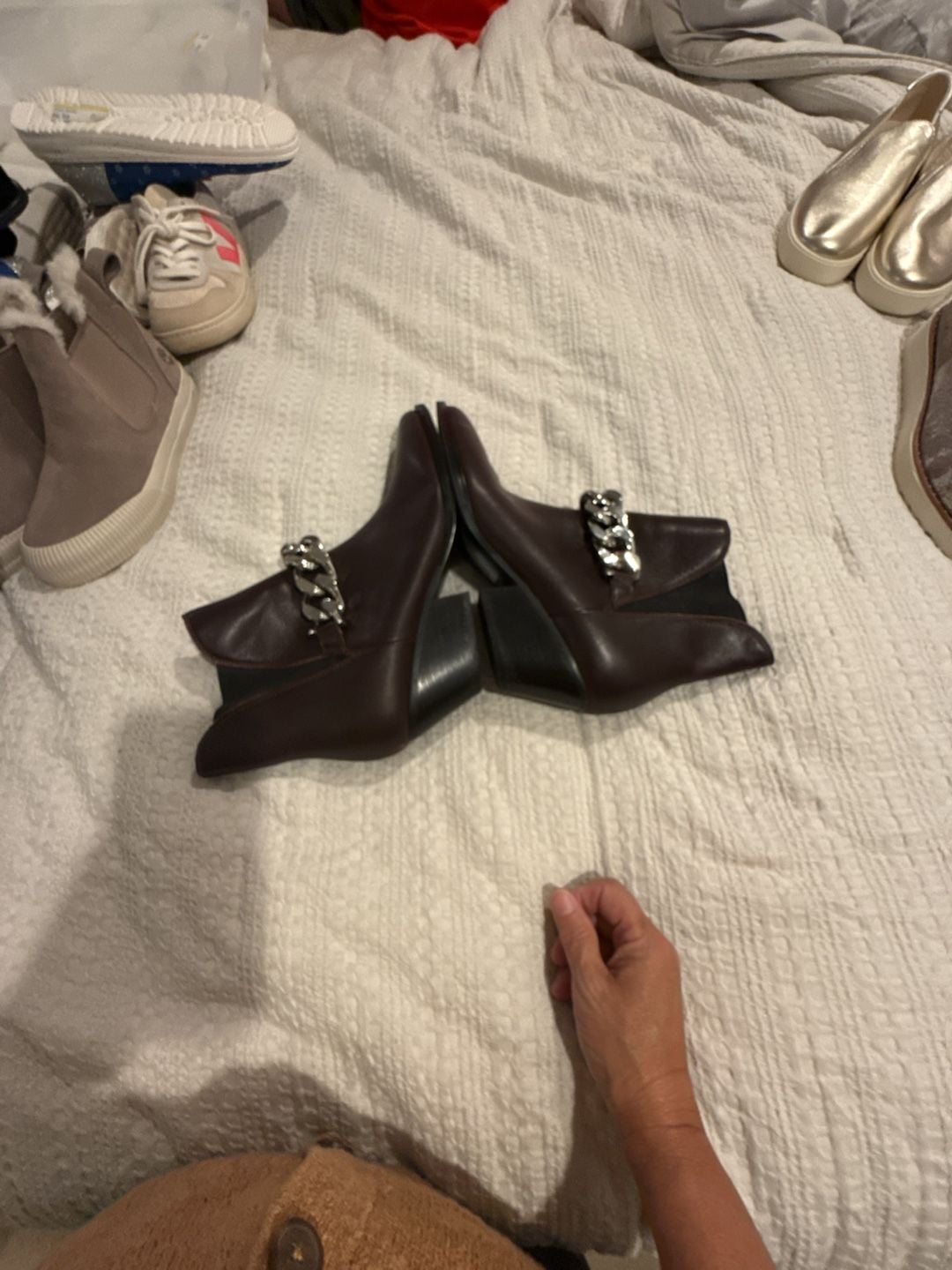 Marc Fisher Henly Bootie Size 9M Brown Leather Chain 5