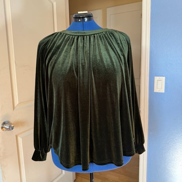 Womens emerald Dark Green Velvet Long Sleeve Ruched Crewneck Tunic Blouse Shirt