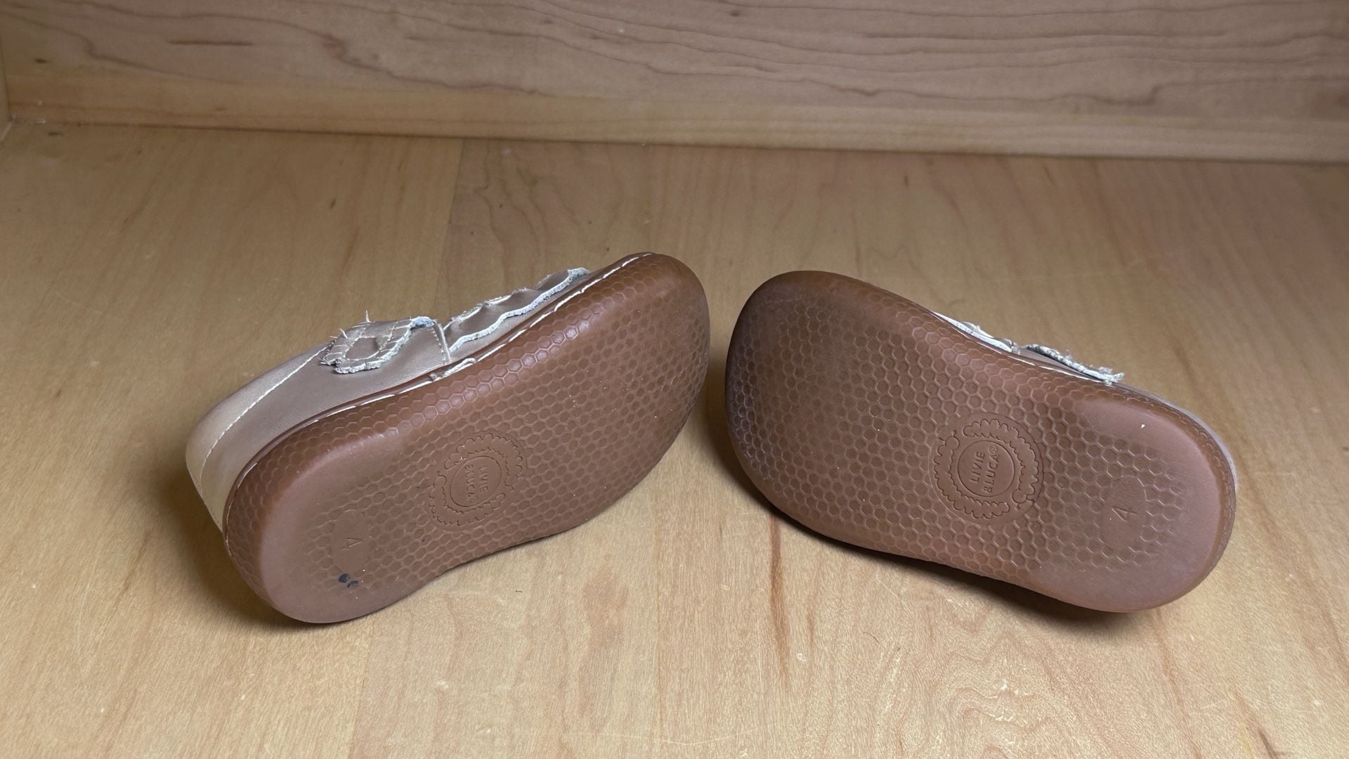 Product thumbnail 6