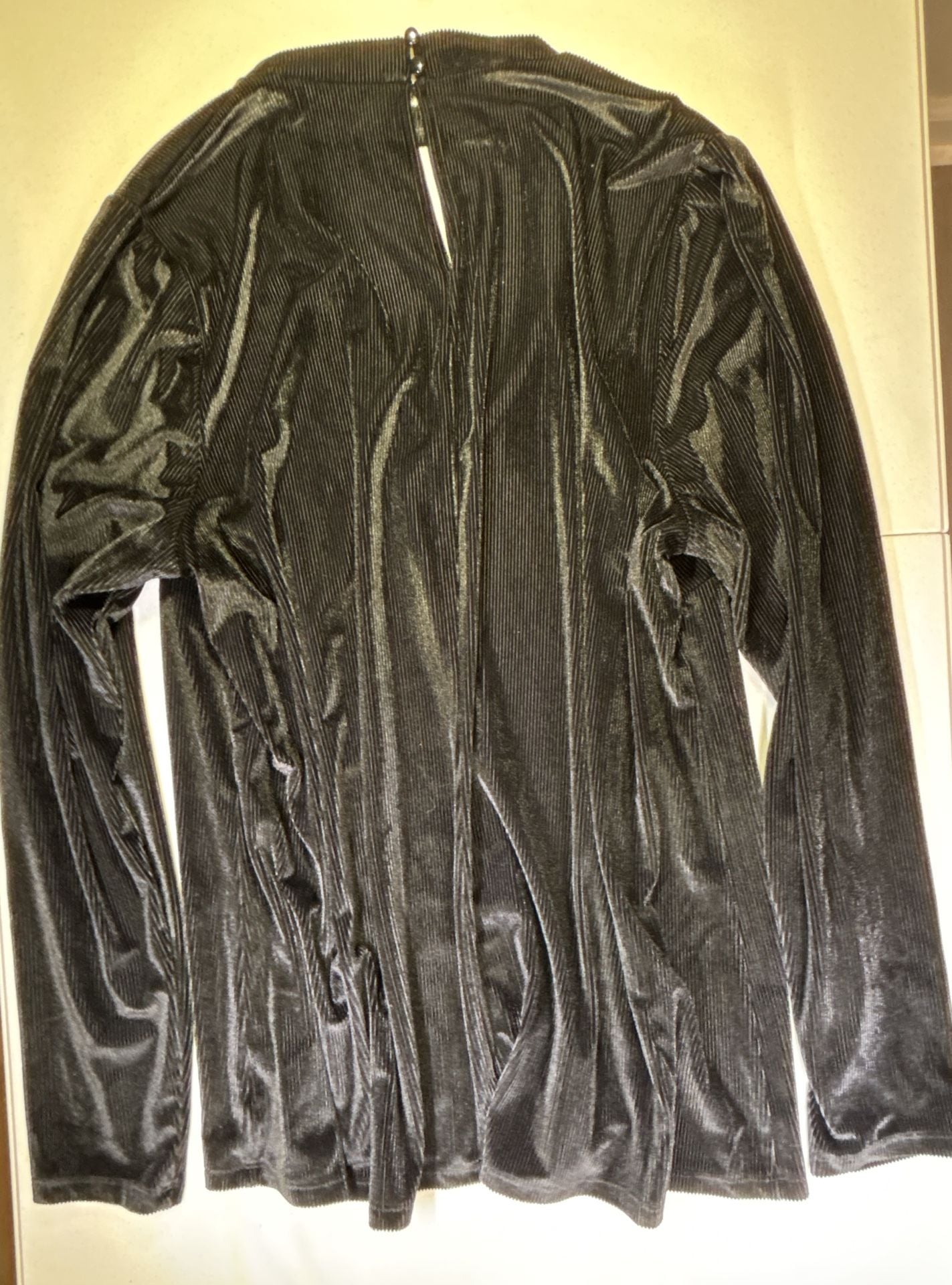 Lane Bryant Velvet Choker Top Black Cutout Long Sleeve 5
