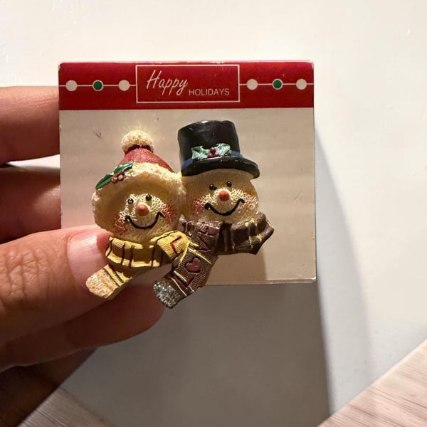 Vintage Mr. and Mrs. Snowmen Figurine Brooch Pin Happy Holidays