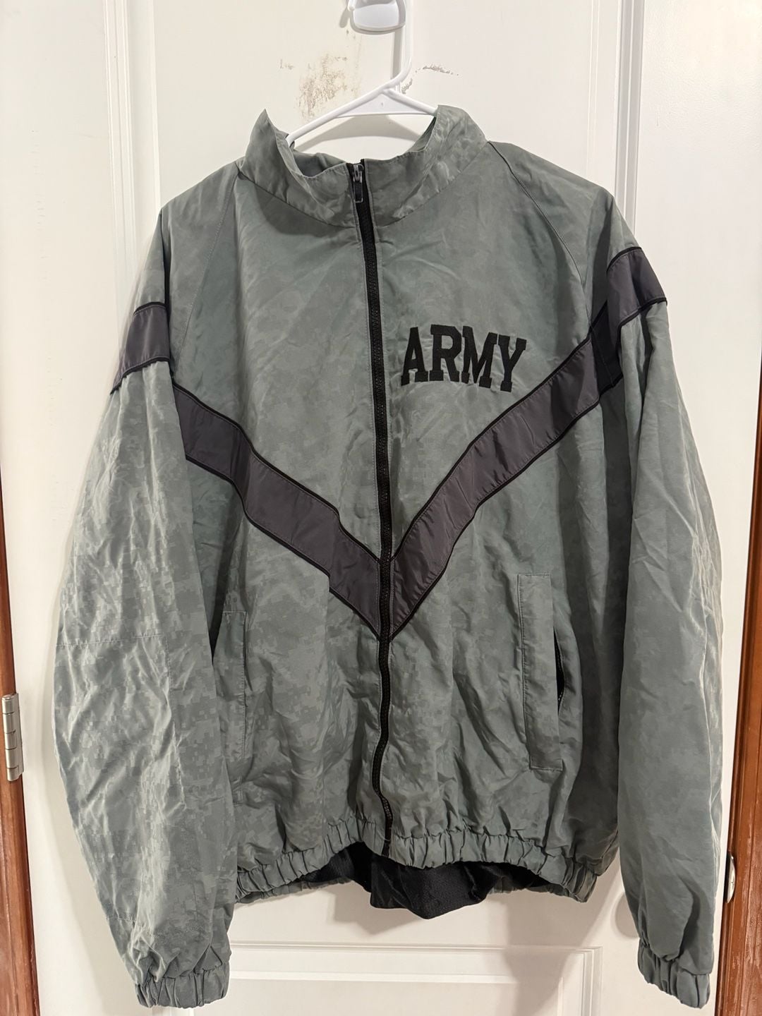 Skilcraft Army Physical Fitness Uniform Jacket Size Medium Gray Camo 2