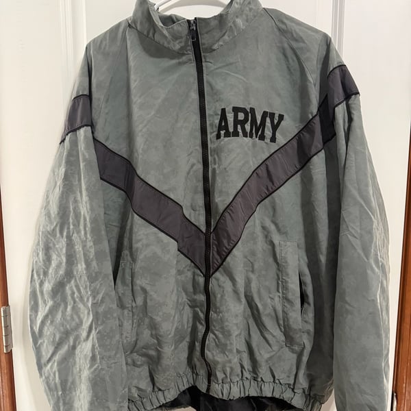 Skilcraft Army Physical Fitness Uniform Jacket Size Medium Gray Camo
