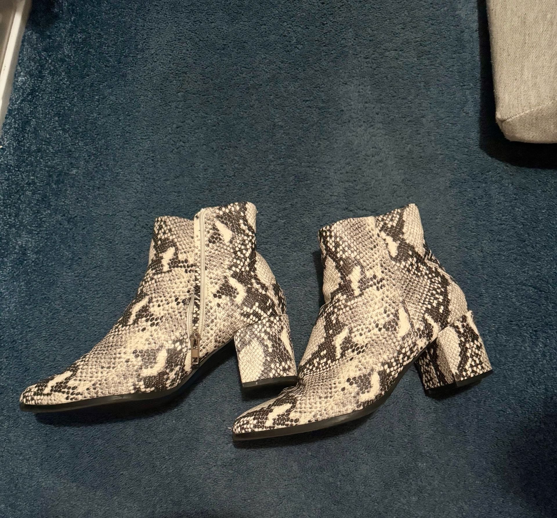 Madden Girl Snake Print Ankle Booties Size 8.5 2
