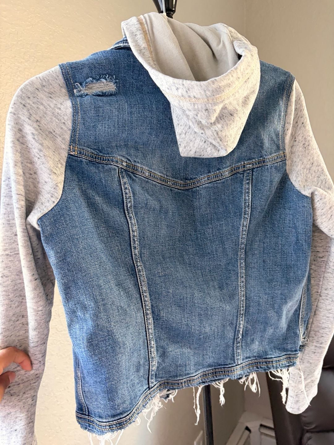 Hollister Denim Hooded Jacket Size S Distressed 6