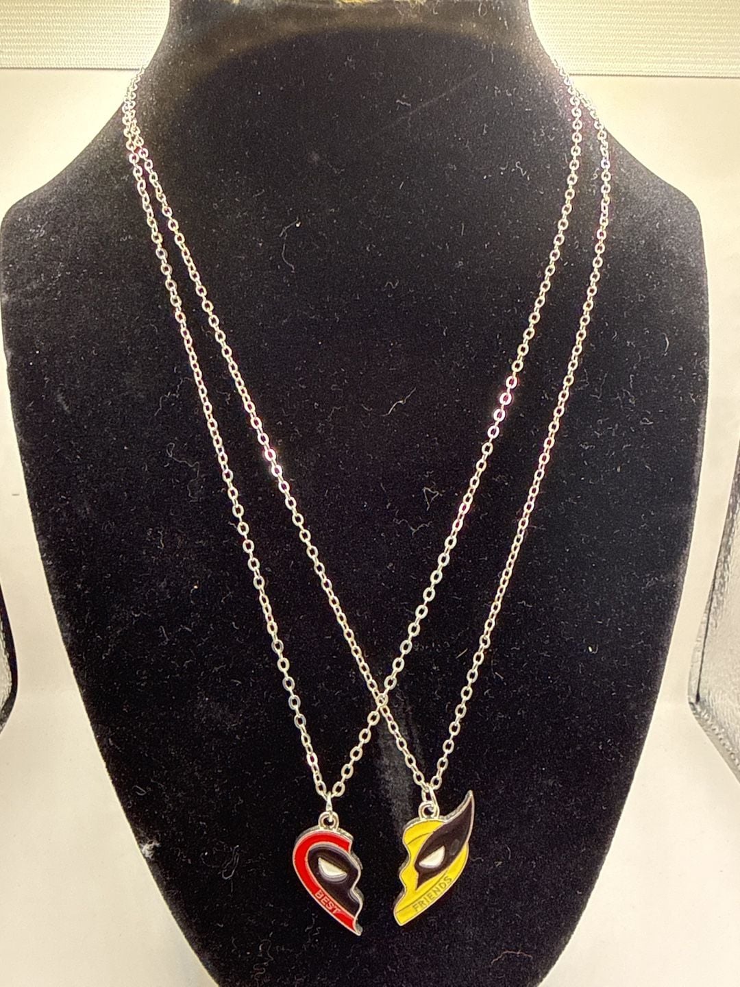 Marvel Deadpool and Wolverine Best Friends Heart Necklace Set 1