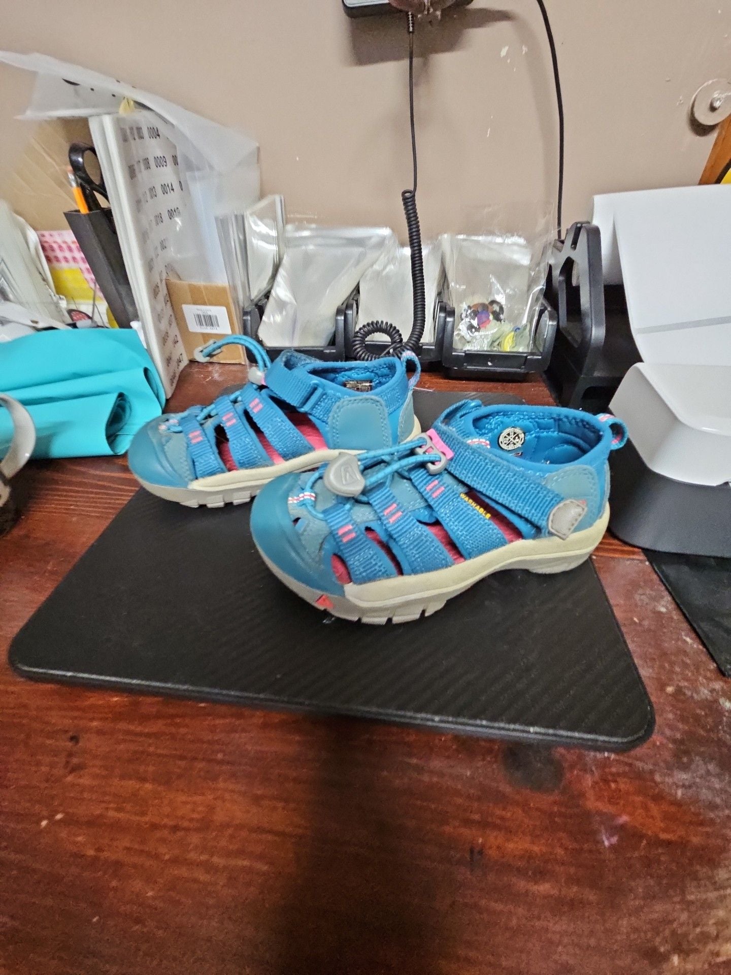 Keen Kids Sandals Size 10 Blue Pink 3