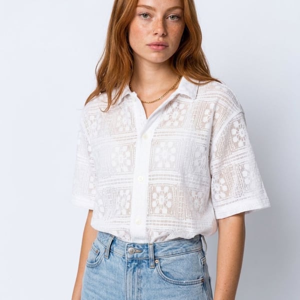 Abercrombie & Fitch White flowy gauze floral camp shirt M