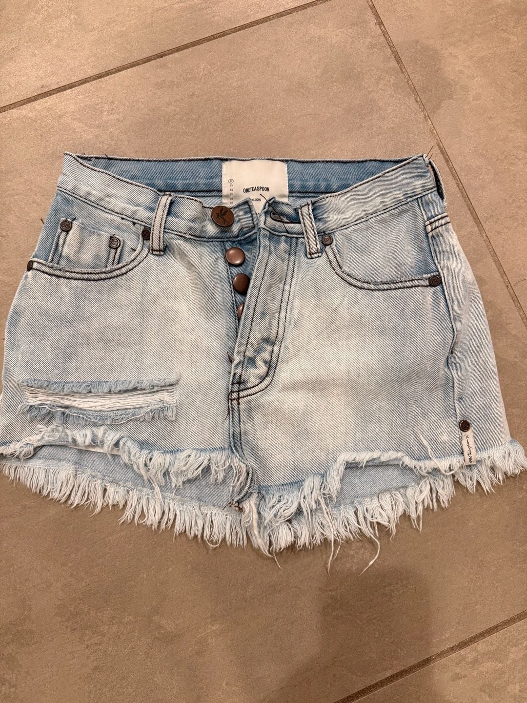 One Teaspoon Bahama Blue Outlaws Low Waist Mid Length Denim Shorts Size 22 Light 2