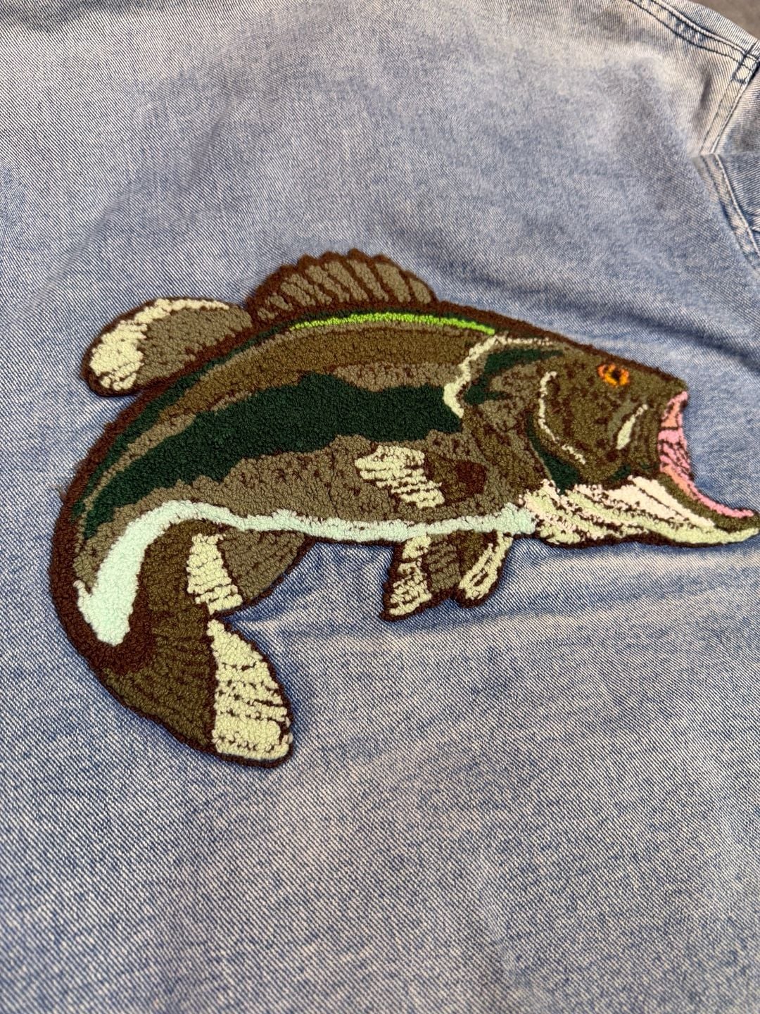 Vintage 90s Denim Jacket Bass Fish Chenille Patch Distressed Grunge Size S 4