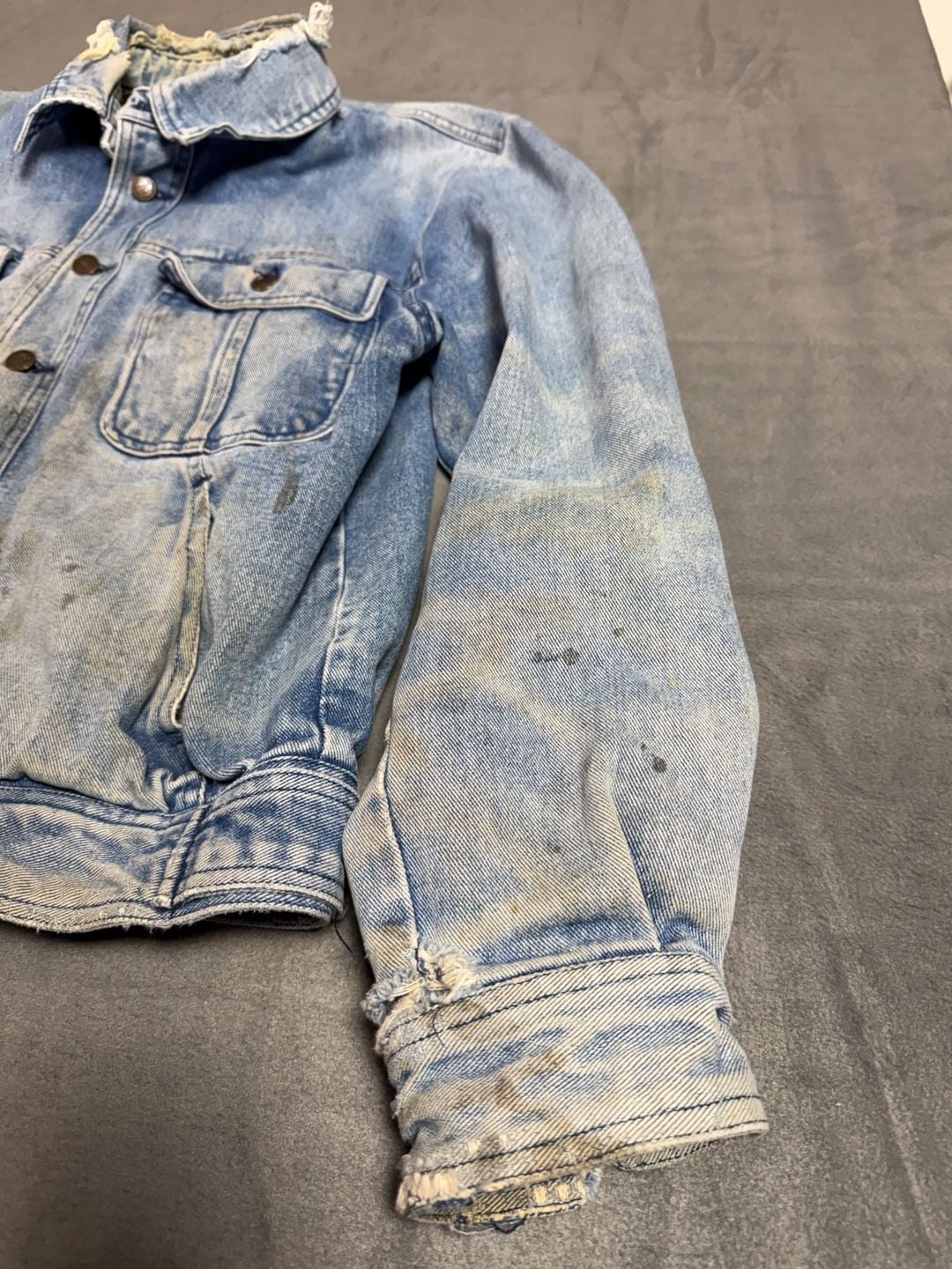 Vintage 90s Denim Jacket Bass Fish Chenille Patch Distressed Grunge Size S 11