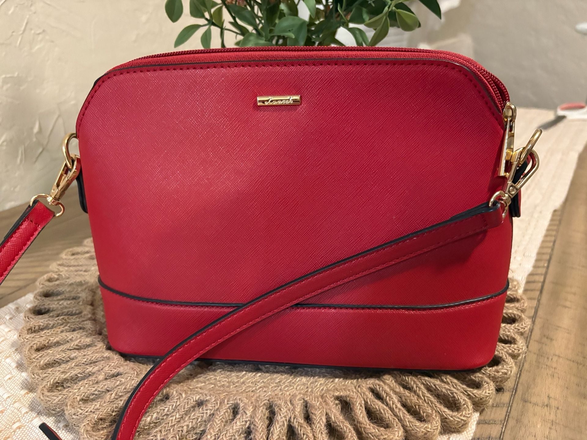 Lovevook Red Faux Leather Crossbody Bag with Gold Hardware 2