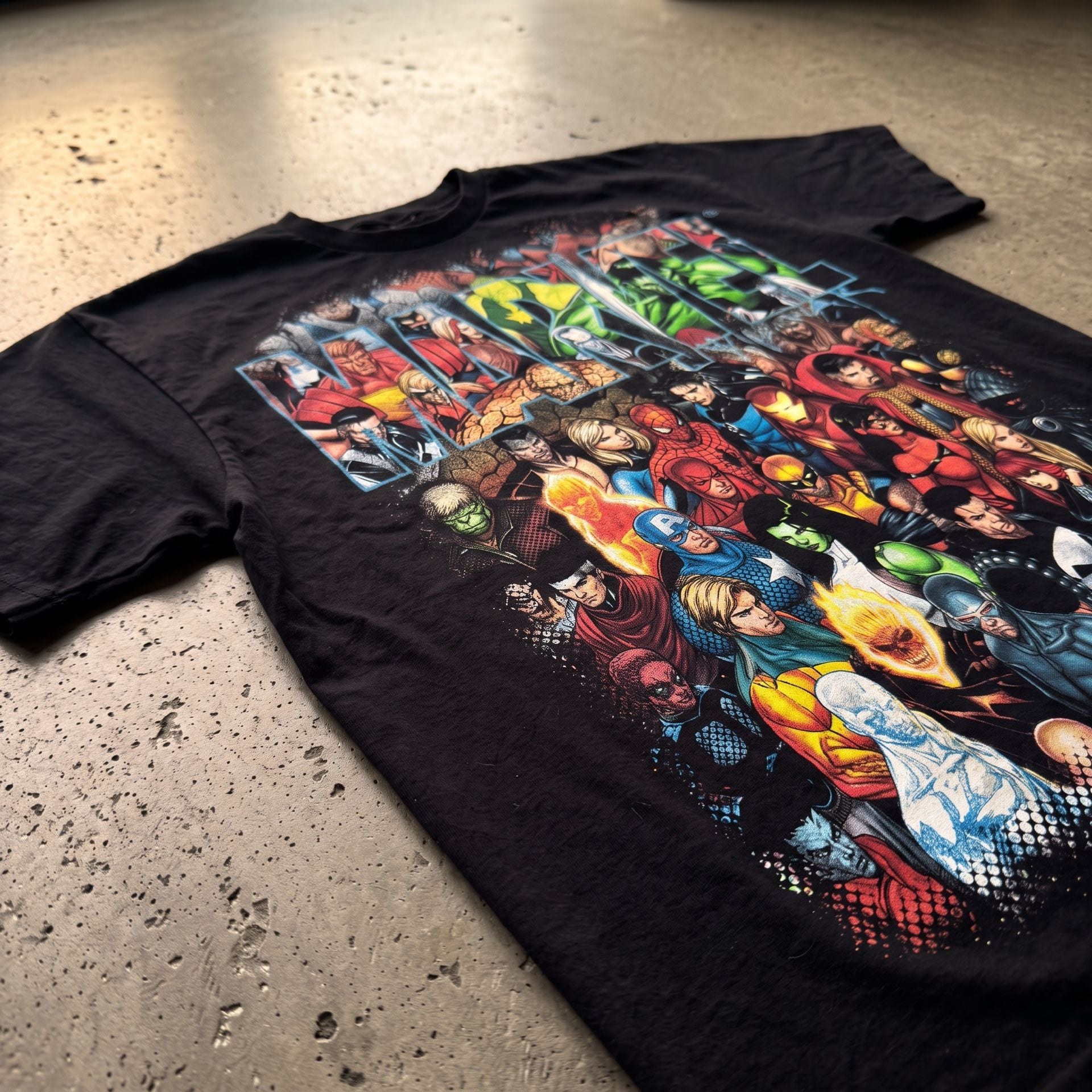 Y2K Marvel Civil War T-Shirt Black Graphic Heroes 2